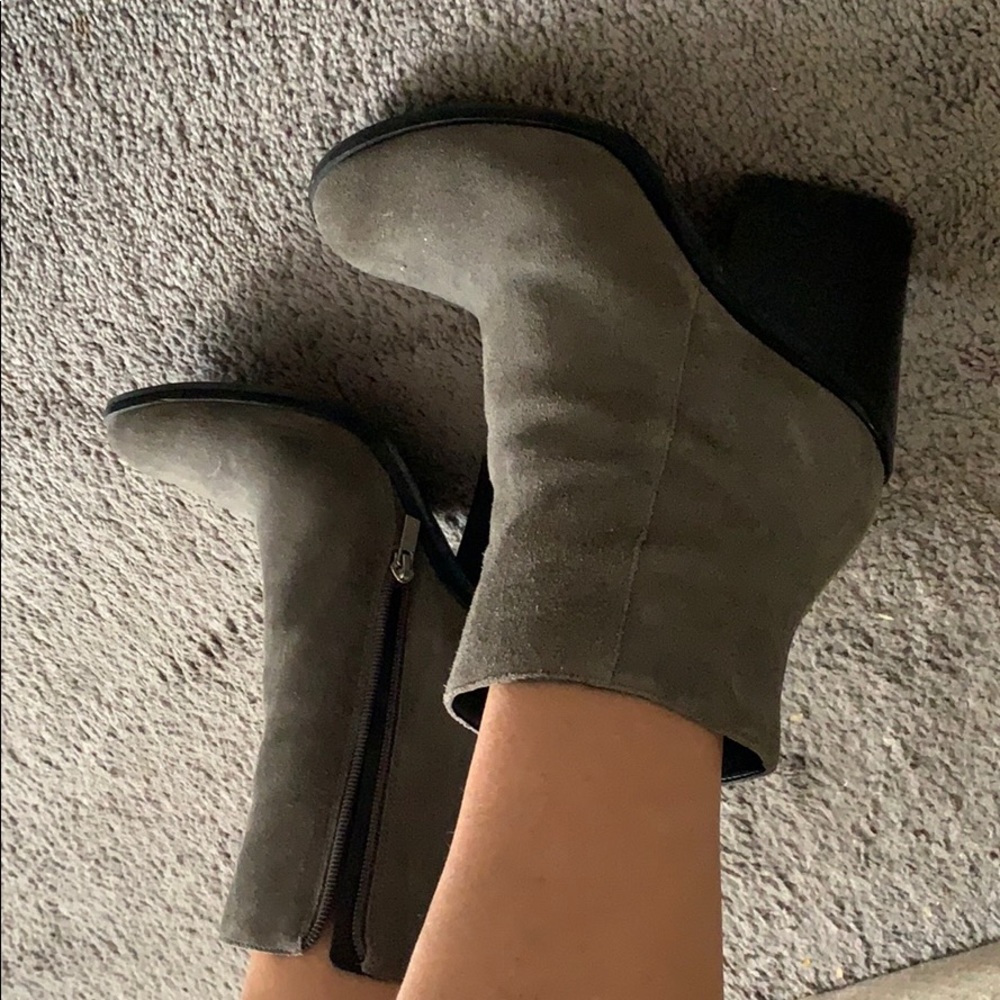 Marc Fisher Boots Size 8 - image 2